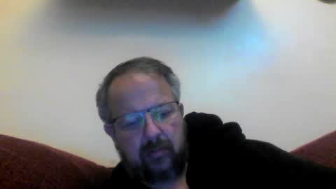 Snapshot of robxx32 chatting on April 5, 10:18 pm robxx32 online show from April 5, 10:18 pm