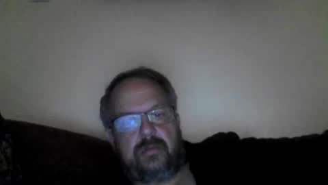 Snapshot of robxx32 chatting on April 6, 7:20 am robxx32 online show from April 6, 7:20 am