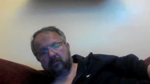 Snapshot of robxx32 chatting on April 7, 11:15 pm robxx32 online show from April 7, 11:15 pm