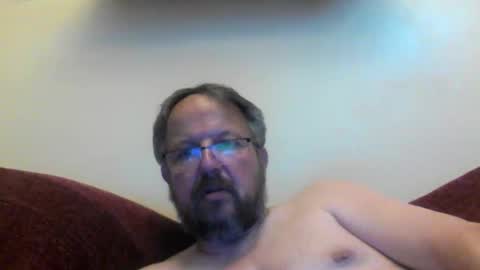 Snapshot of robxx32 chatting on May 6, 9:31 pm robxx32 online show from May 6, 9:31 pm