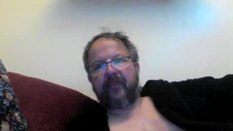 Snapshot of robxx32 chatting on May 9, 7:13 am robxx32 online show from May 9, 7:13 am
