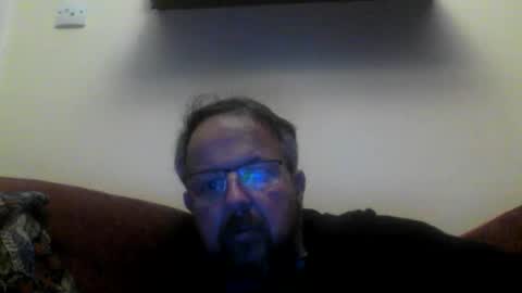 Snapshot of robxx32 chatting on May 20, 12:06 am robxx32 online show from May 20, 12:06 am