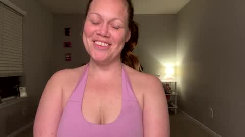 Snapshot of robyn6869 chatting on February 11, 1:20 am robyn6869 online show from February 11, 1:20 am