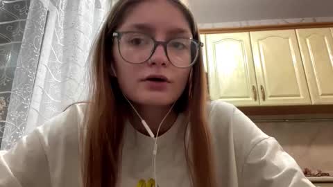 robynsentinella online show from November 18, 10:31 am