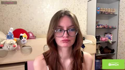 robynsentinella online show from March 2, 2:47 am