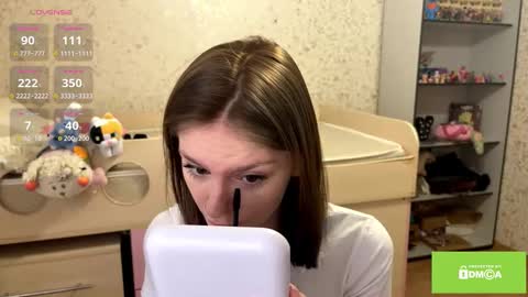 robynsentinella online show from March 12, 10:38 pm