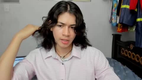 Snapshot of roca_inca chatting on December 5, 9:06 pm roca inca online show from December 5, 9:06 pm