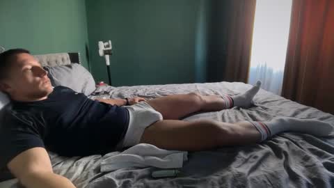 rocco755069 online show from April 1, 1:52 pm