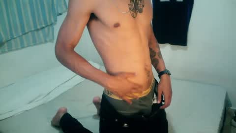 Snapshot of rocco99xx chatting on October 17, 12:47 am Rocco online show from October 17, 12:47 am