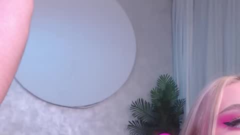 Lina and Den online show from November 23, 5:29 am