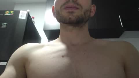 rocky muscle online show from December 17, 3:45 am