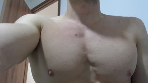 rocky muscle online show from March 7, 7:33 pm