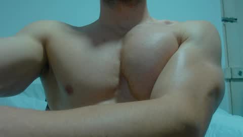rocky muscle online show from May 18, 4:40 am