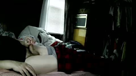 Snapshot of roddy69er chatting on May 14, 2:46 pm roddy69er online show from May 14, 2:46 pm