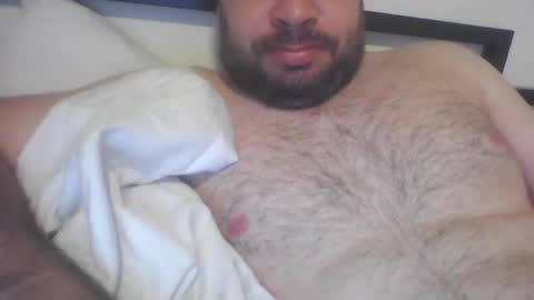 Snapshot of rodrelbad chatting on February 4, 3:33 am RodRelbad online show from February 4, 3:33 am