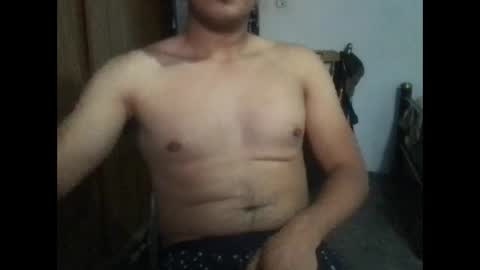 Snapshot of rodrigo0_0 chatting on February 1, 12:18 am rodrigo0_0 online show from February 1, 12:18 am