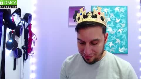 Snapshot of rodthiago chatting on November 14, 8:51 pm Thiago independent model online show from November 14, 8:51 pm