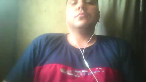 Snapshot of roger3600 chatting on December 22, 6:49 pm Roger online show from December 22, 6:49 pm