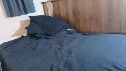 Snapshot of rogerb2218 chatting on February 16, 7:48 am watchme online show from February 16, 7:48 am