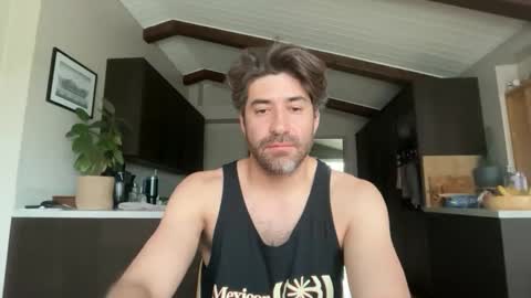 Snapshot of rogersterling11 chatting on June 1, 7:43 am Roger Sterling online show from June 1, 7:43 am