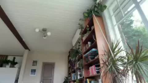 Snapshot of rogersterling11 chatting on July 7, 10:30 am Roger Sterling online show from July 7, 10:30 am