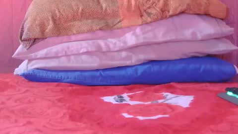 Snapshot of rogobeteilie chatting on April 16, 8:04 am Banderas online show from April 16, 8:04 am
