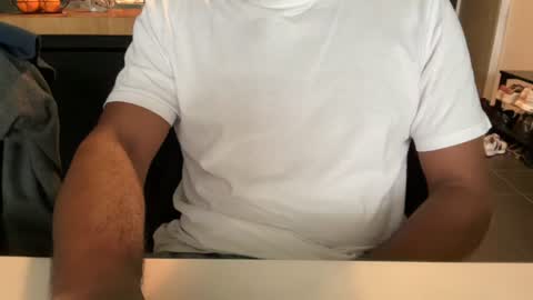 Snapshot of rohan_p6 chatting on August 4, 2:26 am Rohan P online show from August 4, 2:26 am