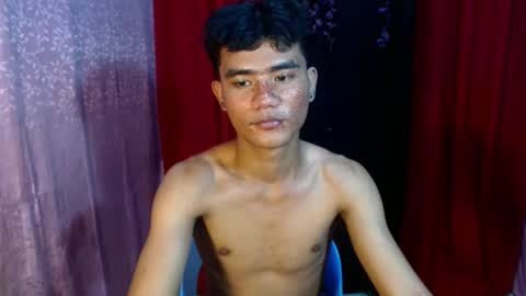 roianboyyy online show from June 4, 12:44 pm