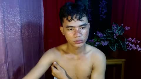 roianboyyy online show from July 6, 12:29 am
