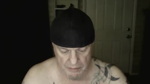 Snapshot of roinaz chatting on December 2, 2:42 am roinaz online show from December 2, 2:42 am