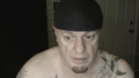 Snapshot of roinaz chatting on December 11, 4:49 am roinaz online show from December 11, 4:49 am