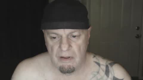 Snapshot of roinaz chatting on December 13, 7:36 am roinaz online show from December 13, 7:36 am