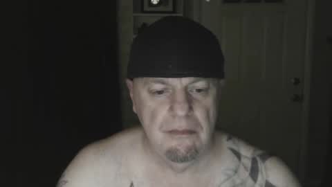 Snapshot of roinaz chatting on December 26, 4:21 am roinaz online show from December 26, 4:21 am