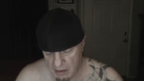 Snapshot of roinaz chatting on January 5, 1:03 am roinaz online show from January 5, 1:03 am