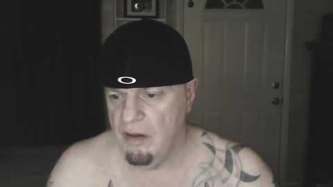 Snapshot of roinaz chatting on January 13, 6:27 am roinaz online show from January 13, 6:27 am