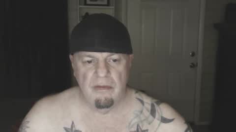 Snapshot of roinaz chatting on January 16, 5:32 am roinaz online show from January 16, 5:32 am