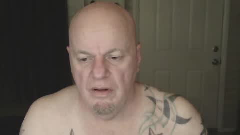 Snapshot of roinaz chatting on February 12, 8:18 pm roinaz online show from February 12, 8:18 pm