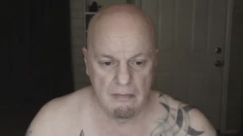 Snapshot of roinaz chatting on February 18, 2:27 am roinaz online show from February 18, 2:27 am