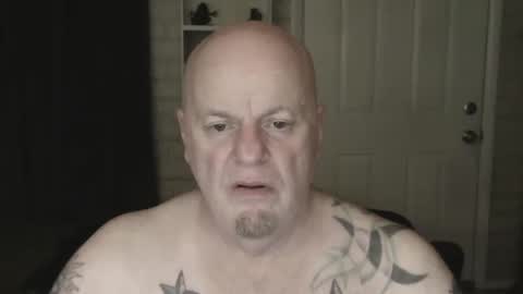 Snapshot of roinaz chatting on February 19, 4:12 am roinaz online show from February 19, 4:12 am