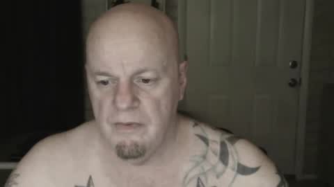 Snapshot of roinaz chatting on March 1, 12:50 am roinaz online show from March 1, 12:50 am