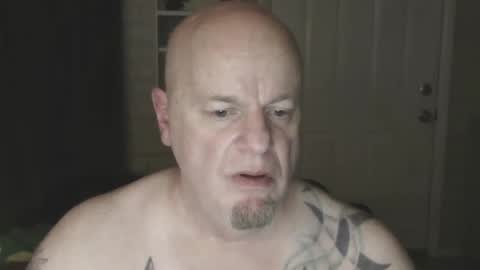 Snapshot of roinaz chatting on March 4, 8:24 am roinaz online show from March 4, 8:24 am