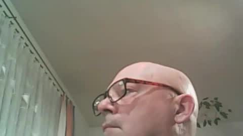 Snapshot of rola56430 chatting on December 3, 4:25 am rola56430 online show from December 3, 4:25 am