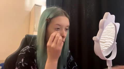 Stacy online show from February 22, 8:24 am