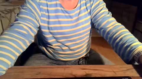 Snapshot of rolandloser1000 chatting on January 15, 6:51 pm rolandloser1000 online show from January 15, 6:51 pm