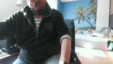 rolandloser1000 online show from April 2, 2:04 pm