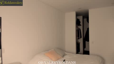 Valery Roldans online show from December 29, 2:49 am