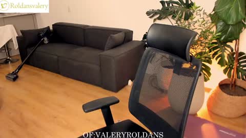 Valery Roldans online show from February 6, 6:51 am