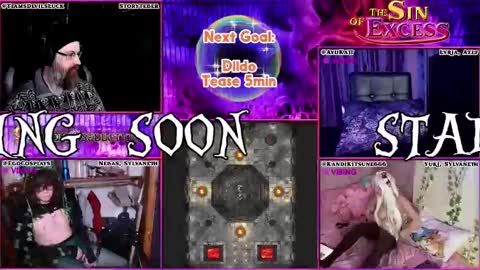 Snapshot of rollseduction chatting on November 26, 12:22 am Roll For Seduction online show from November 26, 12:22 am