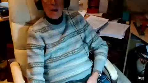 Snapshot of rolydawe chatting on January 31, 12:29 pm rolydawe online show from January 31, 12:29 pm