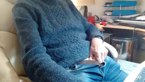 Snapshot of rolydawe chatting on October 31, 2:40 pm rolydawe online show from October 31, 2:40 pm